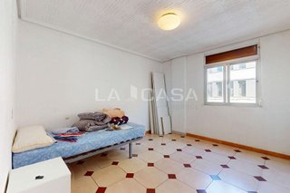 Piso en venta en La Malva-rosa en Valencia