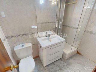 Piso en venta en La Malva-rosa en Valencia