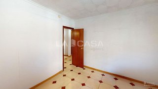 Piso en venta en La Malva-rosa en Valencia