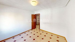 Piso en venta en La Malva-rosa en Valencia