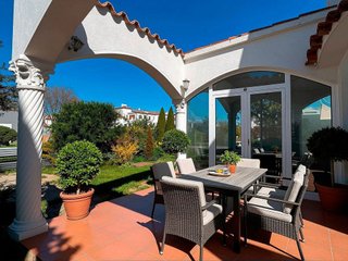 Chalet en venta en Empuriabrava en Castelló d´Empúries