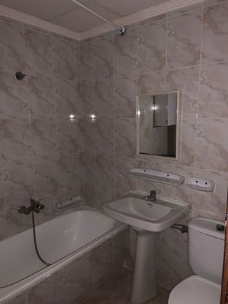 Casa adosada en venta en Hellín