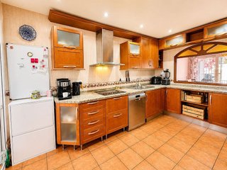 Casa adosada en venta en Los Pacos en Fuengirola