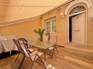 Casa adosada en venta en Altabix en Elche
