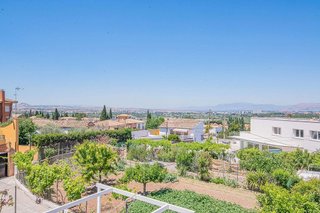 Chalet en venta en Cájar