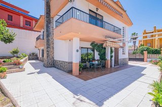 Chalet en venta en Cájar
