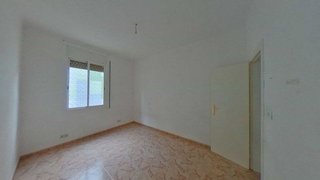 Piso en venta en La Font de la Guatlla en Barcelona