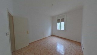 Piso en venta en La Font de la Guatlla en Barcelona