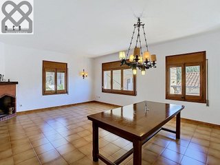 Chalet en venta en Corbera de Llobregat
