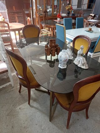 Conjunto mesa de comedor y sillas