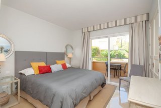 Piso en venta en Elviria en Marbella