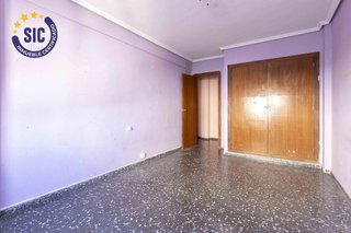 Piso en venta en Zona Avenida al Vedat en Torrent