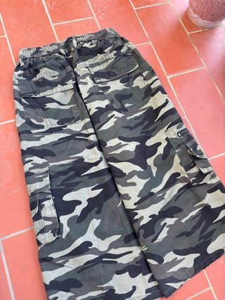 Pantalón Corto Camo Y2k Ancho