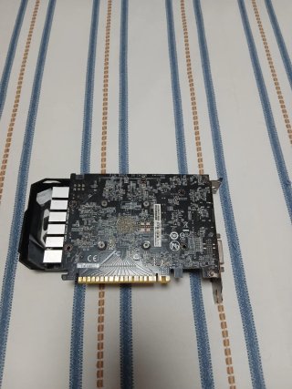 Gigabyte GTX 1650 Tarjeta Gráfica
