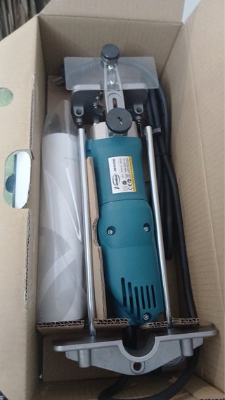 Fresadora Virutex FR132VG