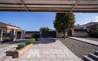 Chalet en venta en Sant Esteve Sesrovires