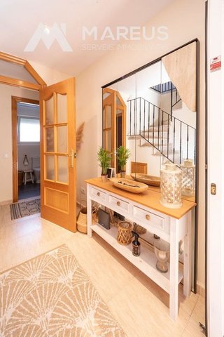 Chalet en venta en Sant Esteve Sesrovires
