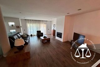 Chalet en venta en Marianao en Sant Boi de Llobregat