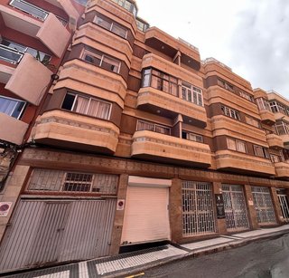 Piso en venta en Arenales - Lugo - Avenida Marítima en Palmas de Gran Canaria(Las)