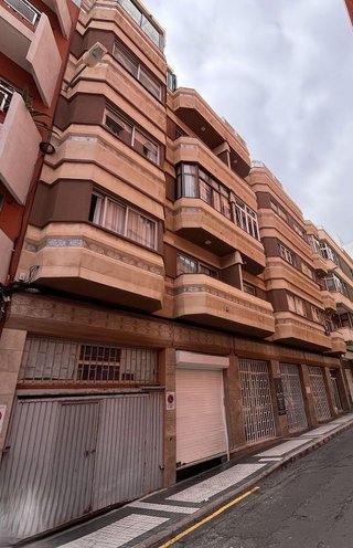 Piso en venta en Arenales - Lugo - Avenida Marítima en Palmas de Gran Canaria(Las)