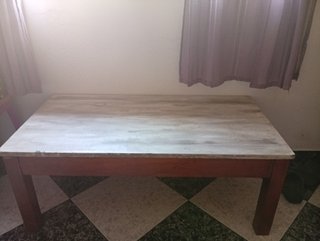 Mesa de centro/auxiliar de madera, elevable .