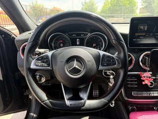 Mercedes-Benz Clase A AMG LINE