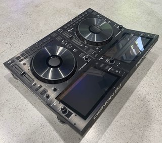 2x Denon DJ SC6000