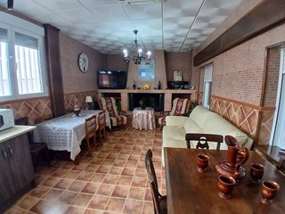 Casa adosada en venta en Tomelloso