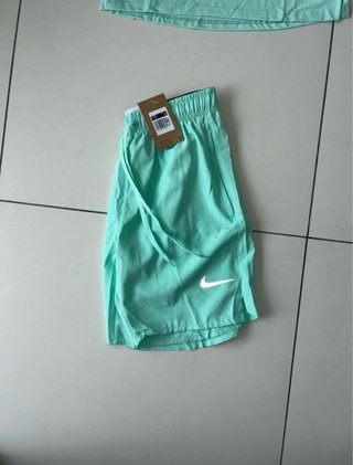 Conjunto Nike Talla M Verde