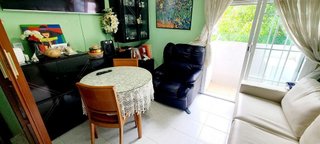 Piso en venta en Media Legua en Madrid