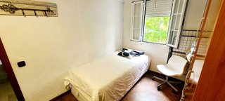 Piso en venta en Media Legua en Madrid