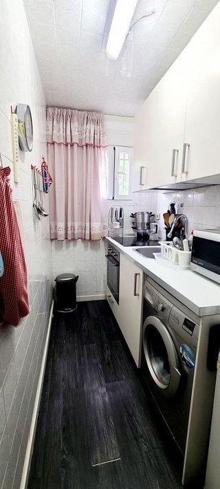 Piso en venta en Media Legua en Madrid