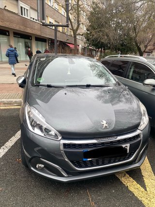 Peugeot 208 2016