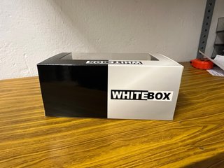 Escala 1/24 opel corsa a sr 1985 whitebox
