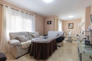 Casa adosada en venta en Chauchina