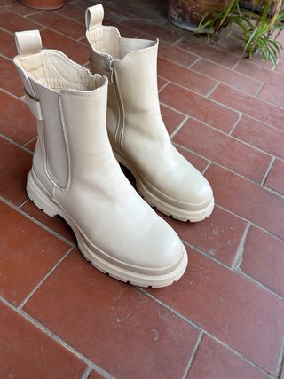 Botas beige bajas