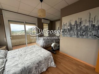 Chalet en venta en Vallirana