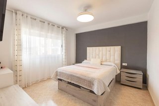 Piso en venta en Polígono Cartuja – La Paz en Granada