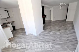 Piso en venta en Nou Moles en Valencia
