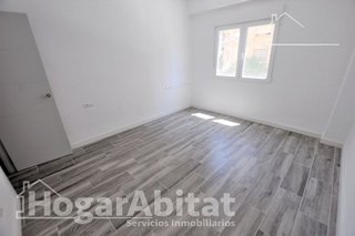 Piso en venta en Nou Moles en Valencia