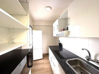 Piso en venta en Ambroz en Madrid