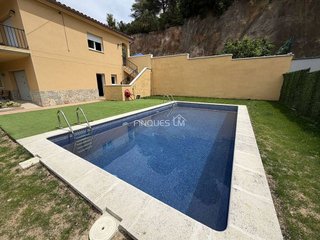 Casa en venta en Vidreres