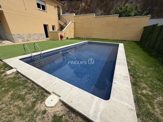 Casa en venta en Vidreres