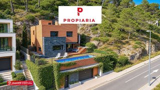 Chalet en venta en Vallirana