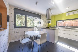 Chalet en venta en Vallirana
