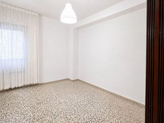 Piso en venta en Pajaritos - Plaza de Toros en Granada