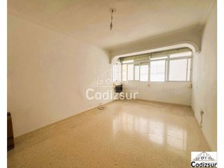 Piso en venta en La Paz - Segunda Aguada - Loreto en Cádiz