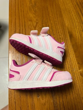 Scarpe da bambina Adidas rosa taglia 21