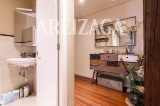 Piso en venta en Parte Vieja en San Sebastián-Donostia