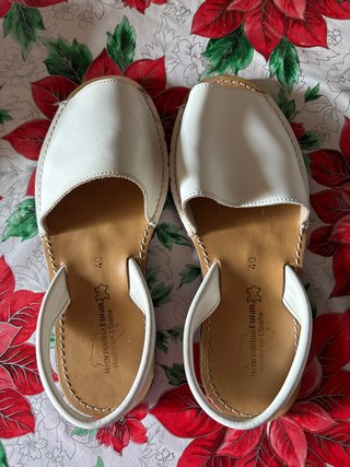 Sandalias Menorquina Turan Blancas Talla 40